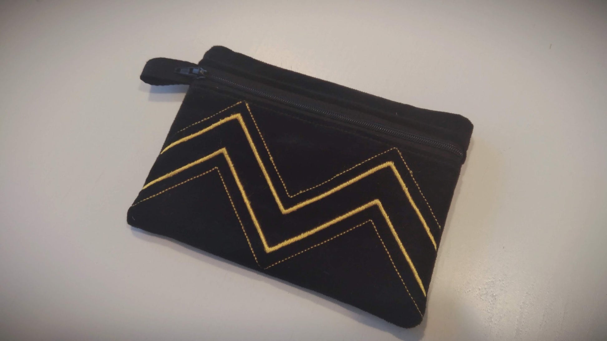 Luxury, lined, quilted, Zipper ITH – Instant Download | Artapli