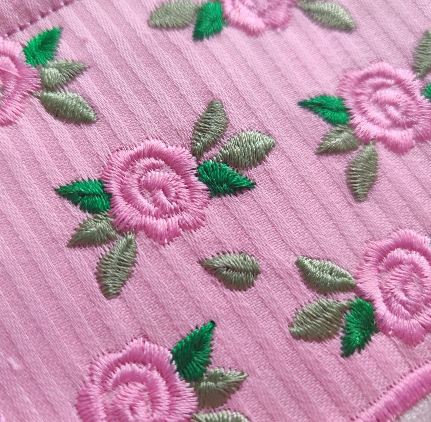 Classic Mini Rose Accent – Border embroidery pattern by Artapli