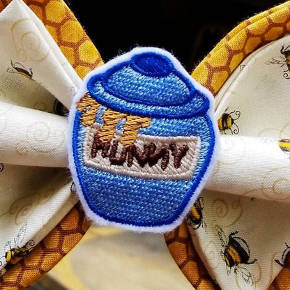 Honey Pot winnie the pooh kitchen fill stitch and applique machine embroidery designs