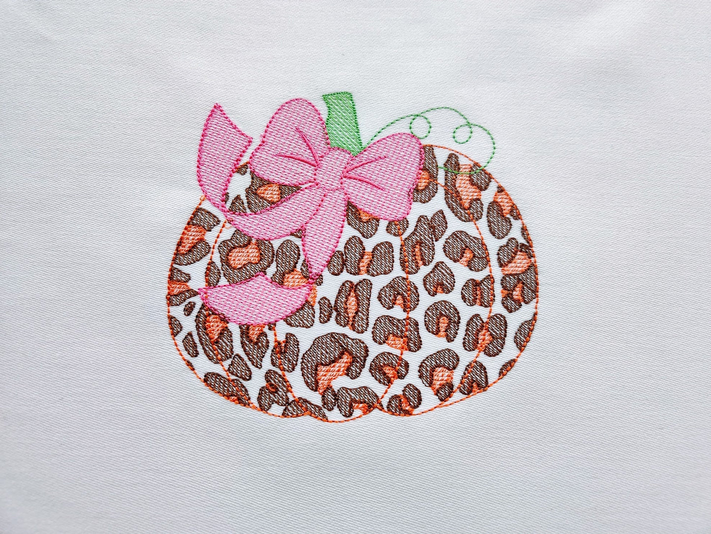 Leopard Pumpkin with Bow – Sizes 4.5" 5" 6" 7" 8" 10" Digital Embroidery File | Artapli