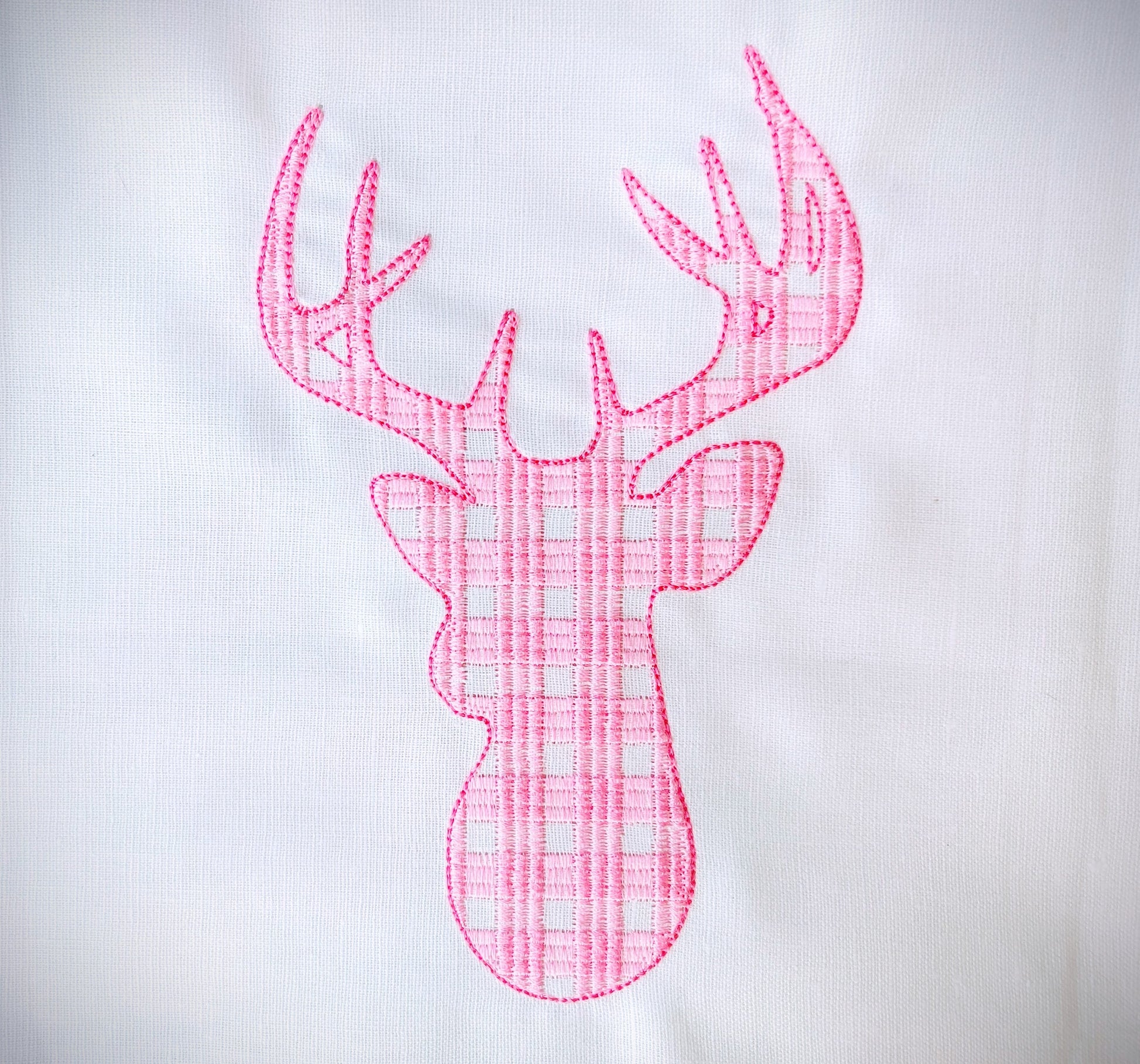 Gingham plaid stitch Deer Silhouette Machine Embroidery 2" 3" 4" 5" 6" 7" | PES DST JEF | Artapli