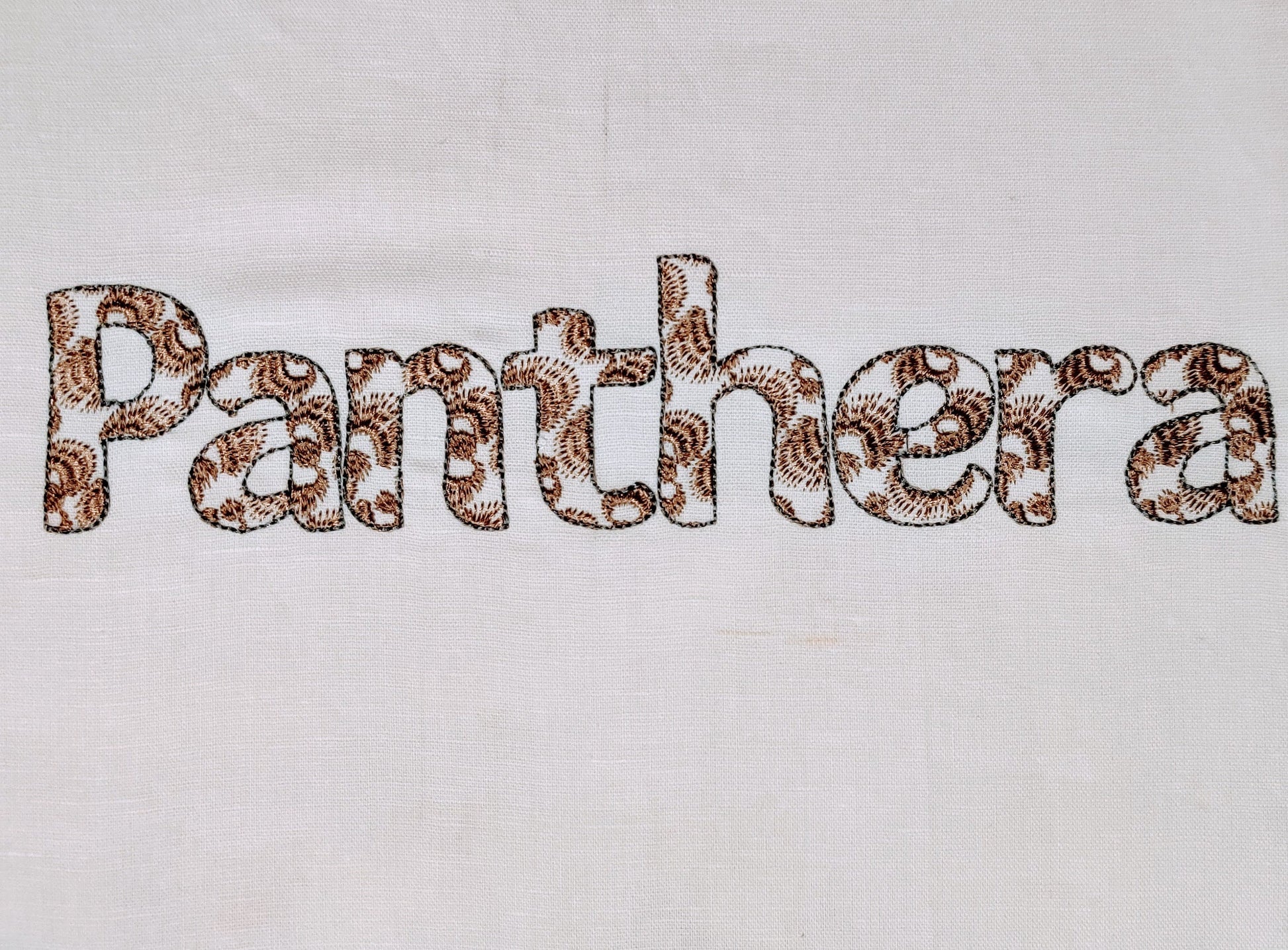Leopard patterned Font Diana – Embroidery 1.3" 1.5" 1.7" 2" 2.5" 3" | BX PES DST JEF | Artapli