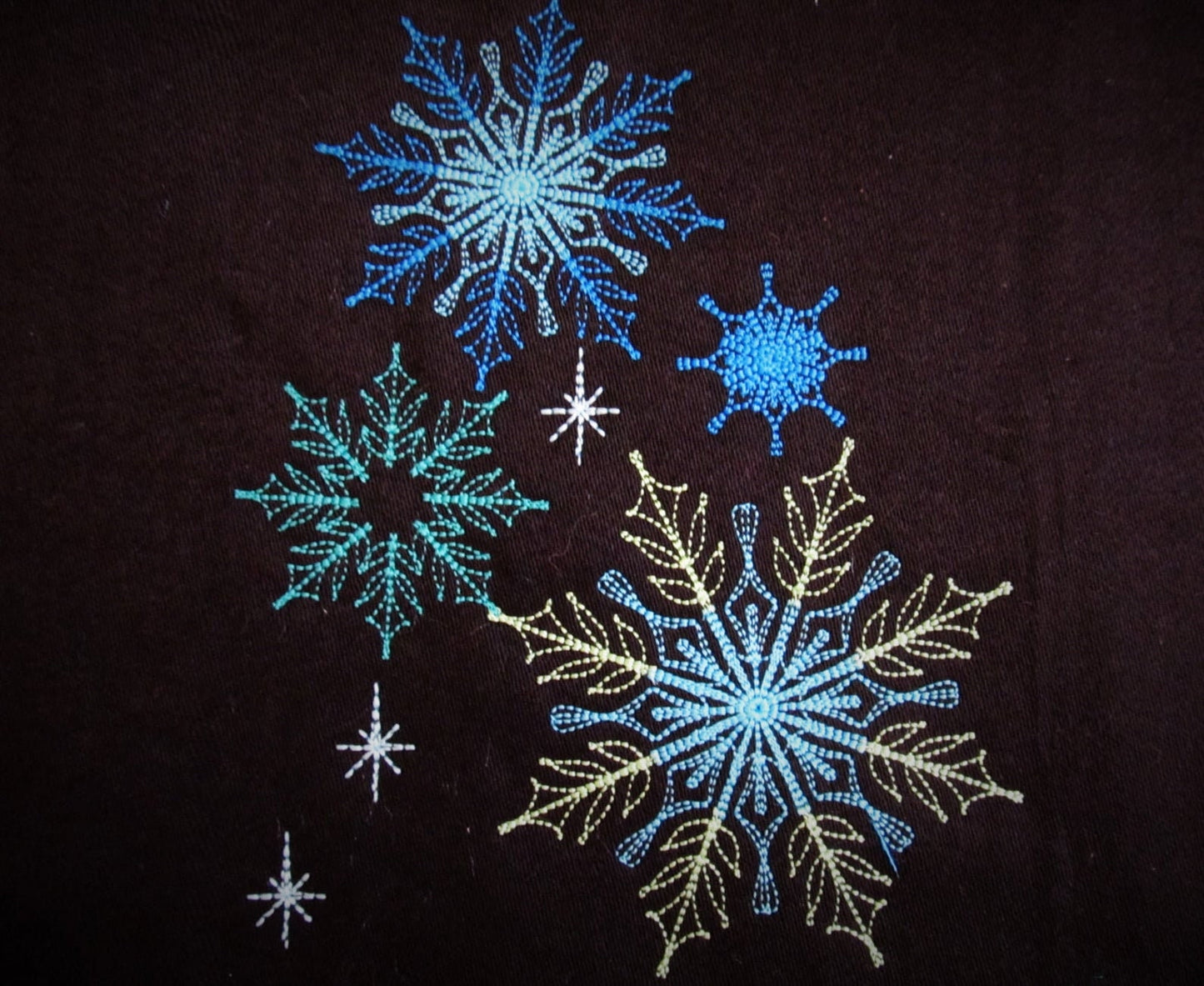 Frozen Swirl Sparkle Tail Snowflake Set – Frozen machine embroidery design by Artapli