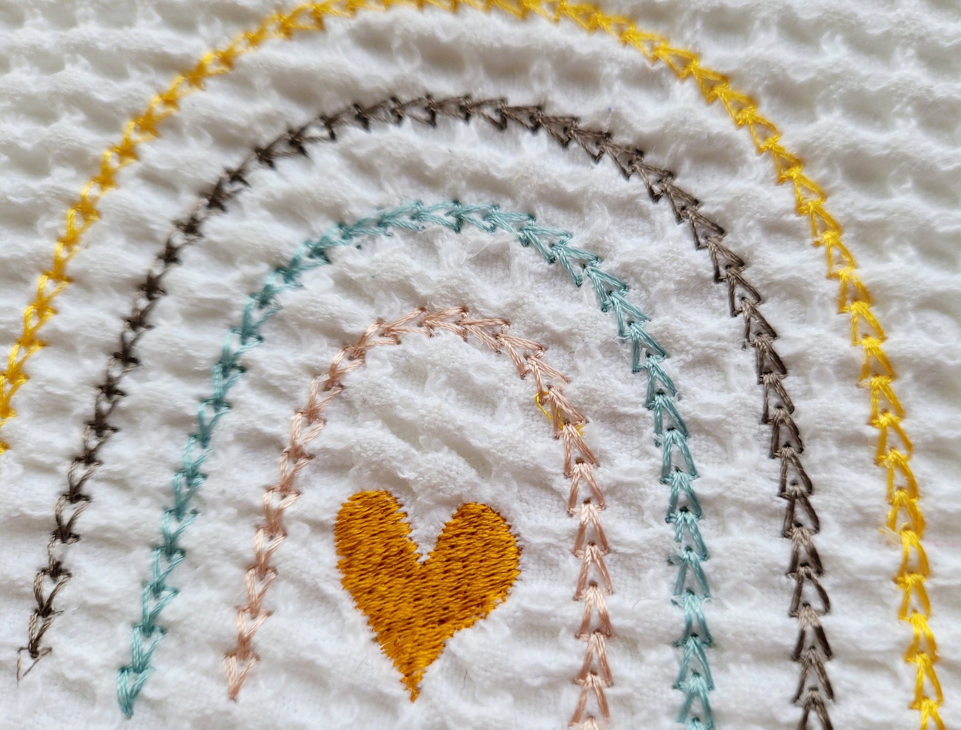 Primitive Quick Light Stitch Chain Heart Mini Rainbow Machine Embroidery Designs
