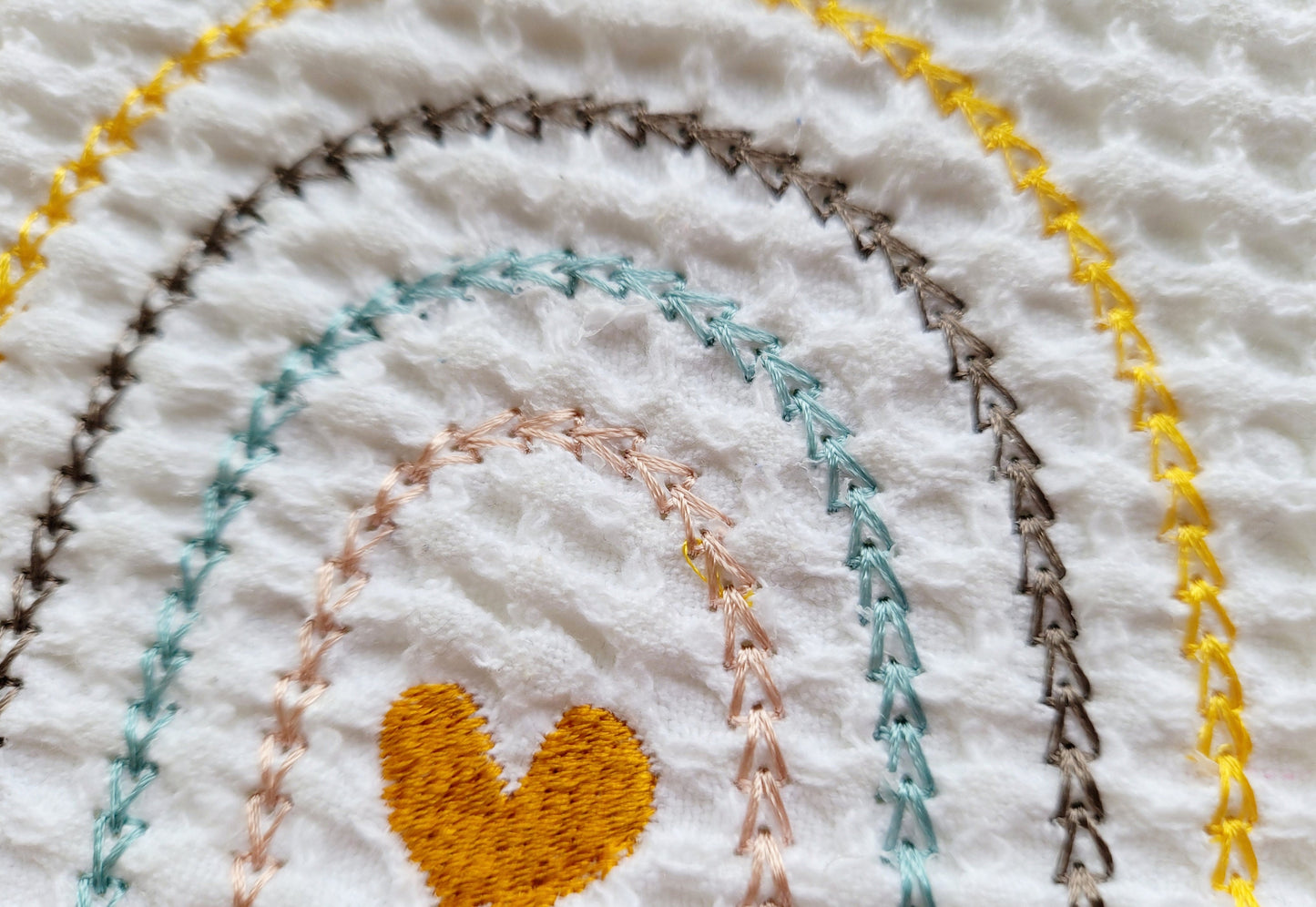 Primitive Quick Light Stitch Chain Heart Mini Rainbow Machine Embroidery Designs