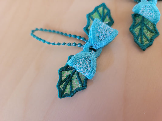 Delicate Christmas Ornaments unique hanger bow ribbon FSL free standing lace  Snowflake machine embroidery designs classic