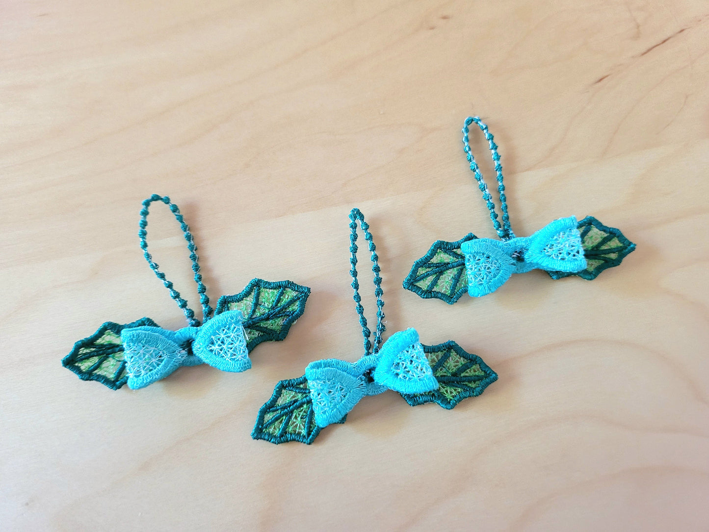 Delicate Christmas Ornaments unique hanger bow ribbon FSL free standing lace  Snowflake machine embroidery designs classic