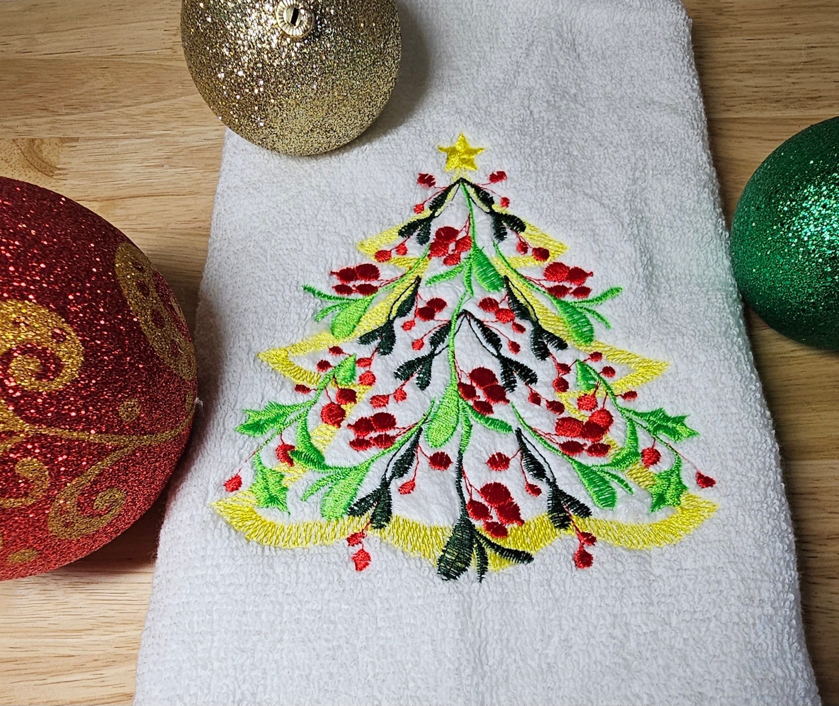 Floral Vintage old fashioned Christmas tree in light stitch with Merry Christmas berries machine embroidery designs towel tees tshirt design