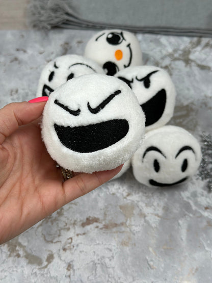 Snowball for playing snow fight SET of 6 ITH in the hoop machine embroidery designs in one step super simply ITH Christmas kids plushie ball
