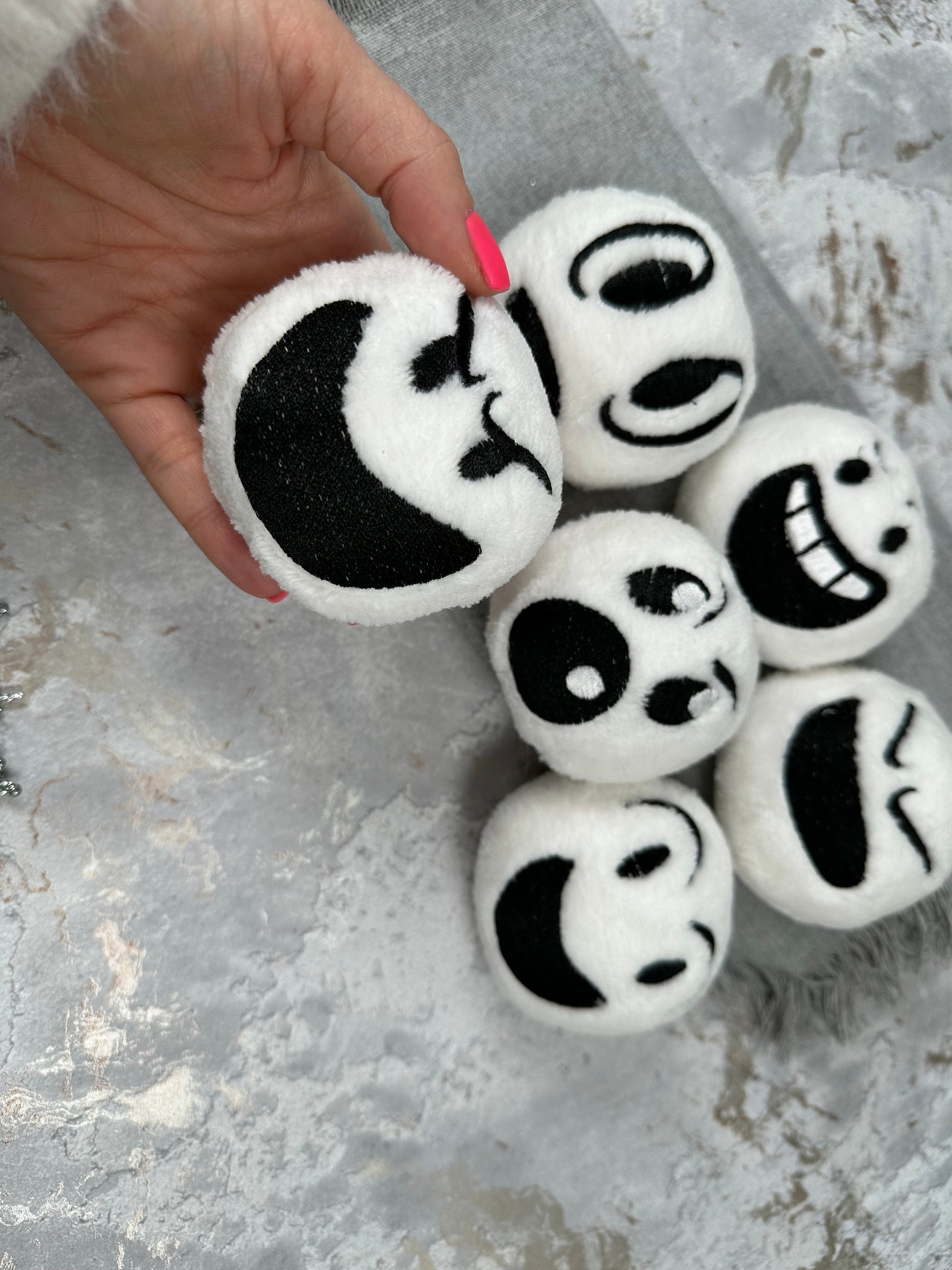 Snowball for playing snow fight SET of 6 ITH in the hoop machine embroidery designs in one step super simply ITH Christmas kids plushie ball