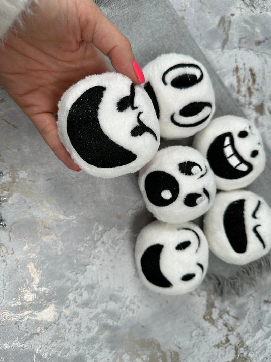 Snowball for playing snow fight SET of 6 ITH in the hoop machine embroidery designs in one step super simply ITH Christmas kids plushie ball