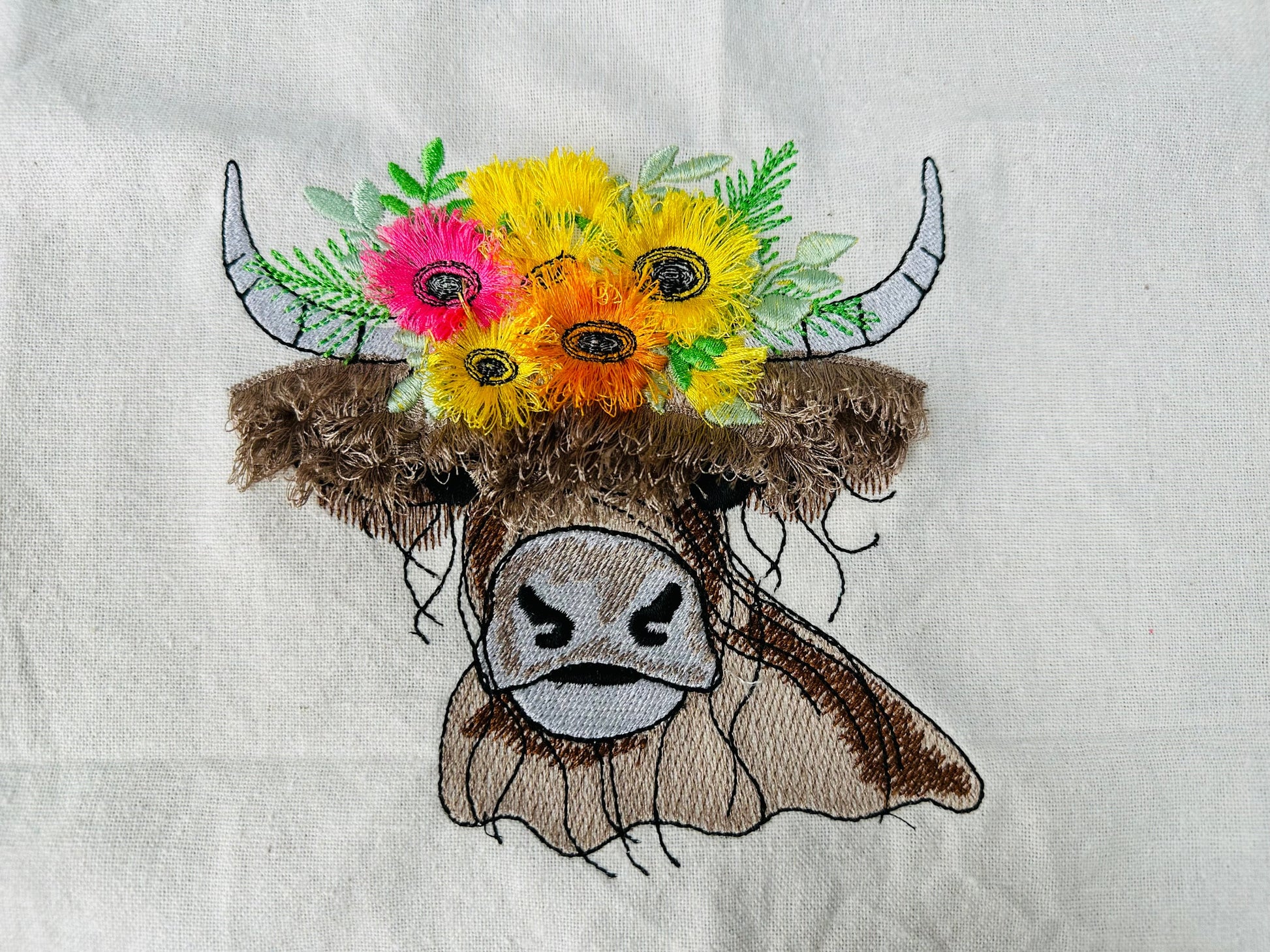 Big 2023 Fringed Highland Cattle Cow Scottish Breed Rustic Cattle Machine Embroidery Designs Fluffy Fringe Farm