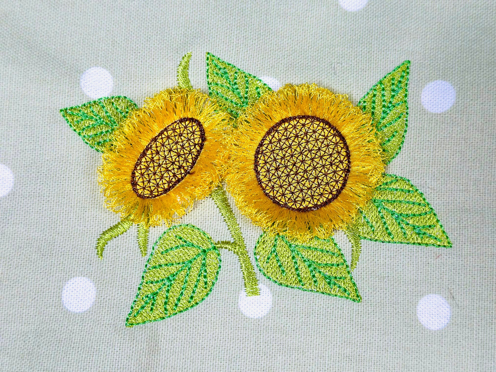 Sunflowers Fringed Flowers Fluffy Fringe Sunflower in 4 Sizes Embroidery Files Machine Embroidery Designs Download Sunflower Fuzzy Design