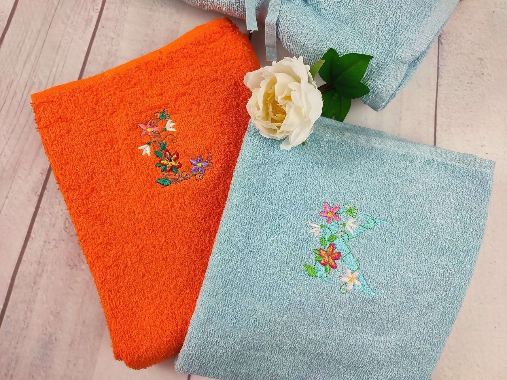 Floral whole alphabet mini small monogram lace swirl flowers block font Font machine embroidery designs monogram