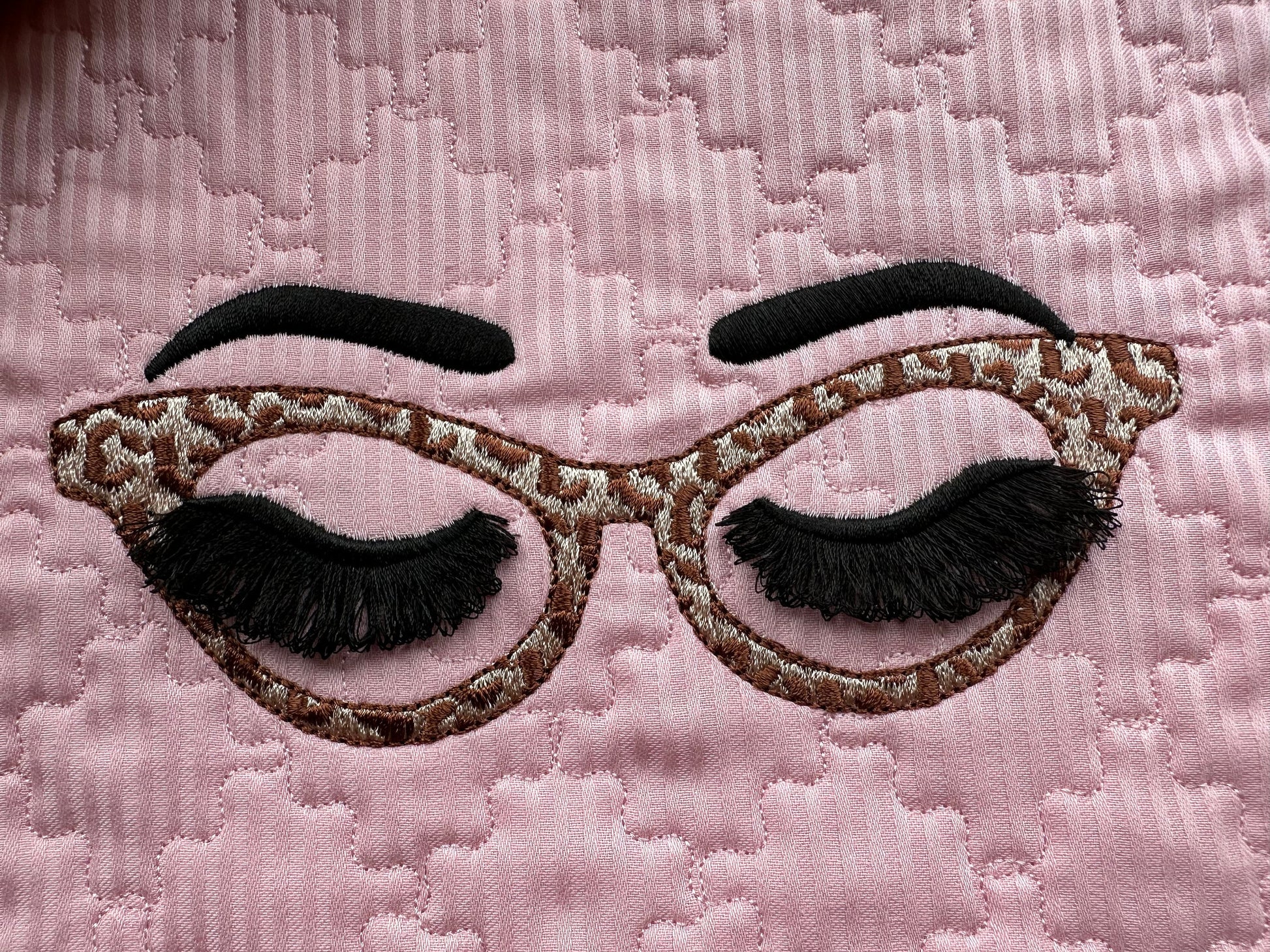 Fluffy Eyes Fringed Flare Lashes Doll Eyes and Glasses Fringe Eyelashes Machine Embroidery Designs in the Hoop