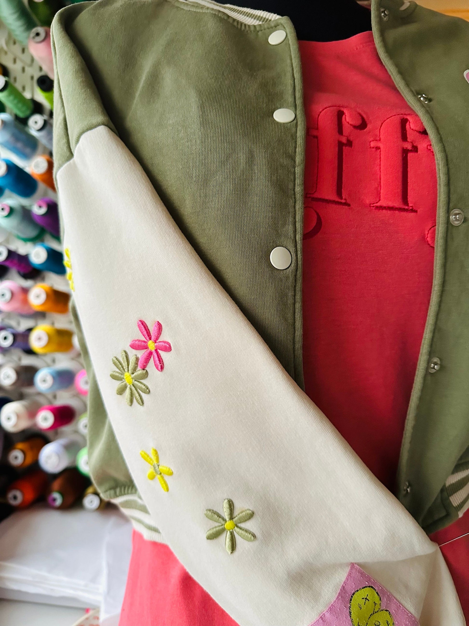 Daisy Puff little flower machine embroidery designs embroidery file 3D raised Puffy Foam small hippie flower monogram