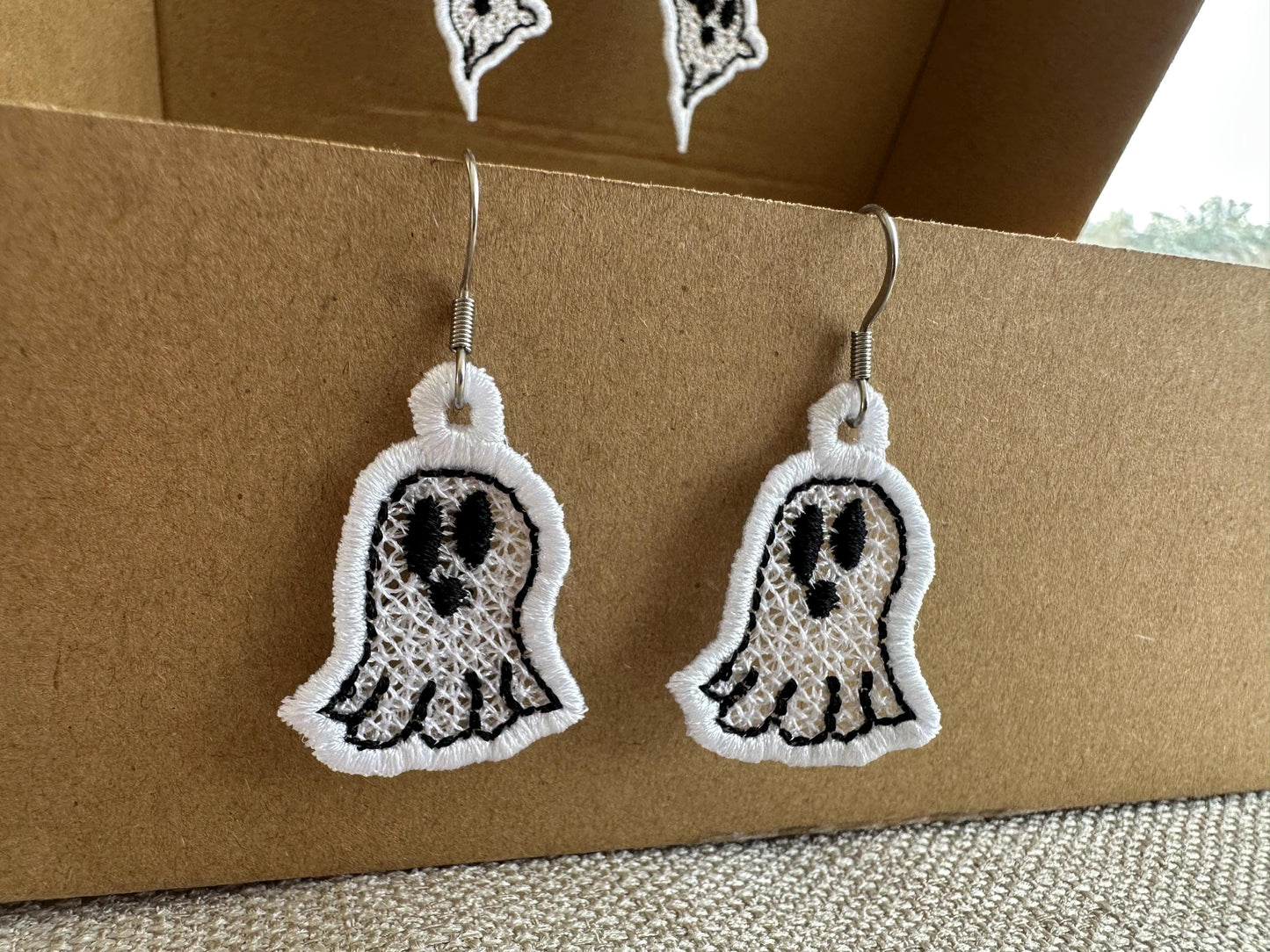 SET of 3 different Spooky Ghosts Halloween Earrings ITH in the hoop FSL freestanding lace machine embroidery designs Ghost girls outfit