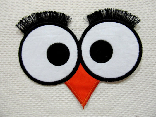 Owl eyes and fluffy lashes 