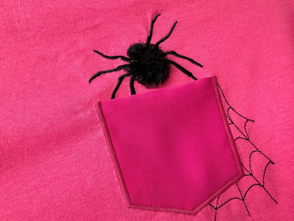 Bolsinho de Halloween com aranha de franja
