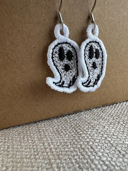 SET of 3 different Spooky Ghosts Halloween Earrings ITH in the hoop FSL freestanding lace machine embroidery designs Ghost girls outfit