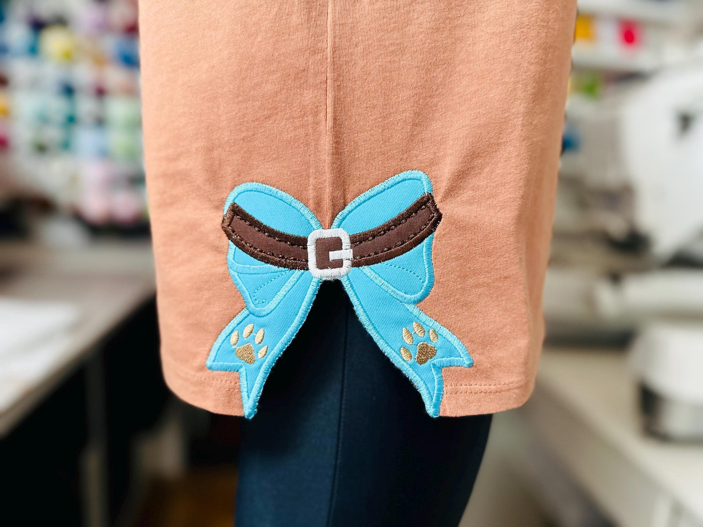 Puppy Dog Collar side Bow Applique machine embroidery designs pet paw pawprint ribbon t-shirt sweatshirt split seam side bow multiple sizes