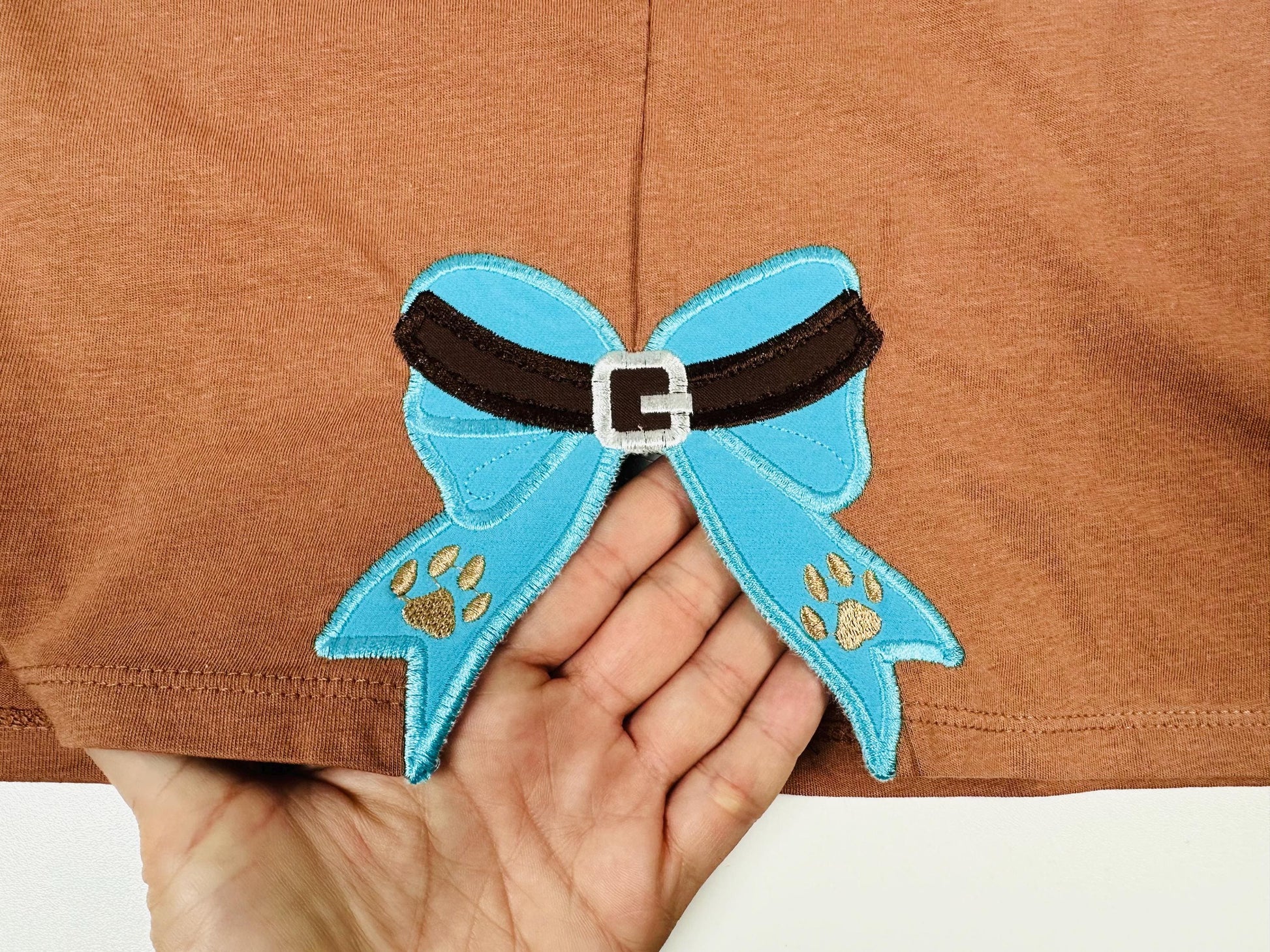 Puppy Dog Collar side Bow Applique machine embroidery designs pet paw pawprint ribbon t-shirt sweatshirt split seam side bow multiple sizes