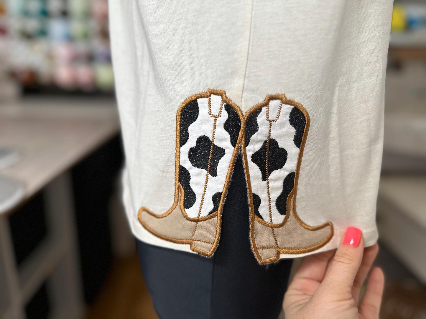 Cowboy Boots split seam side bow Applique machine embroidery designs Cowgirl Boots Farm cow spots kids outfit t-shirt sweatshirt embroidery