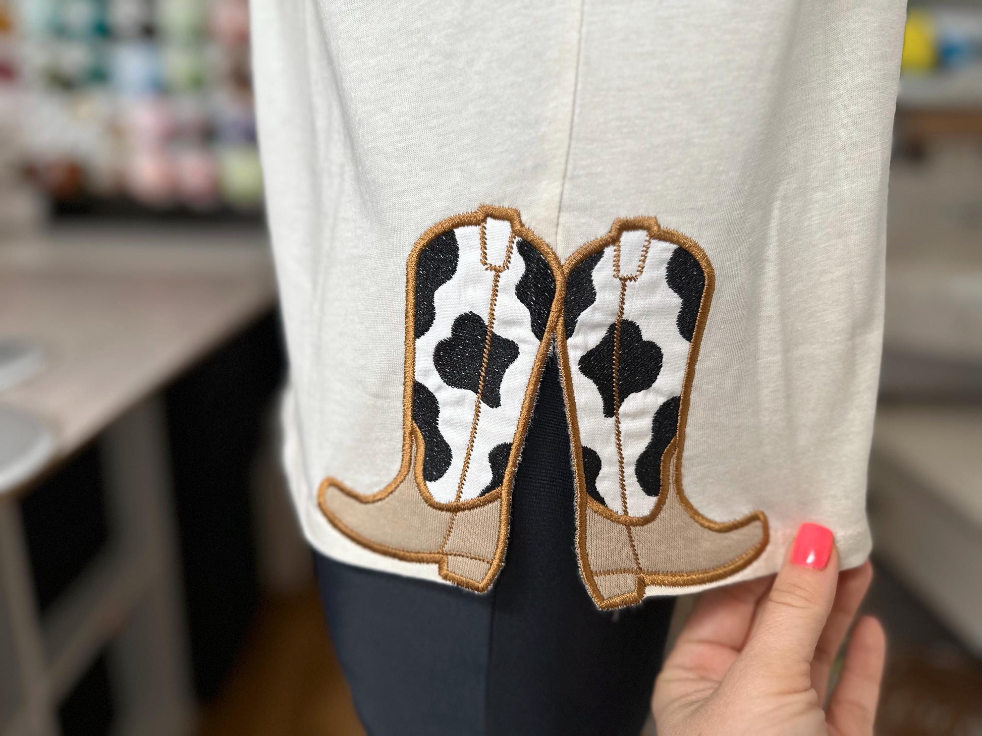 Cowboy Boots split seam side bow Applique machine embroidery designs Cowgirl Boots Farm cow spots kids outfit t-shirt sweatshirt embroidery