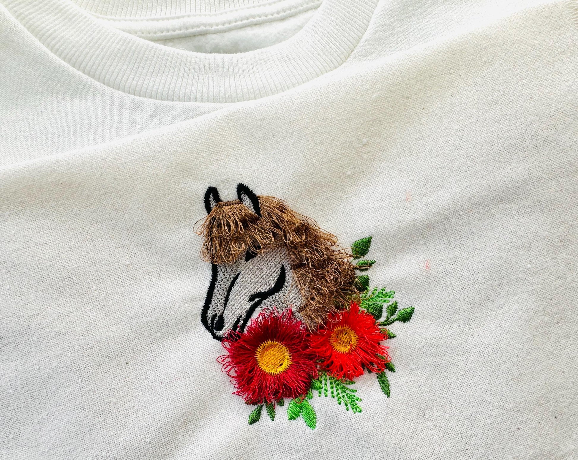 Horse Fringed Fluffy Hair Chenille Farm Animal and Fringe Flowers Machine Embroidery Designs Fringe Fur in the Hoop Sizes 3.5 and 4 Inch - Etsy