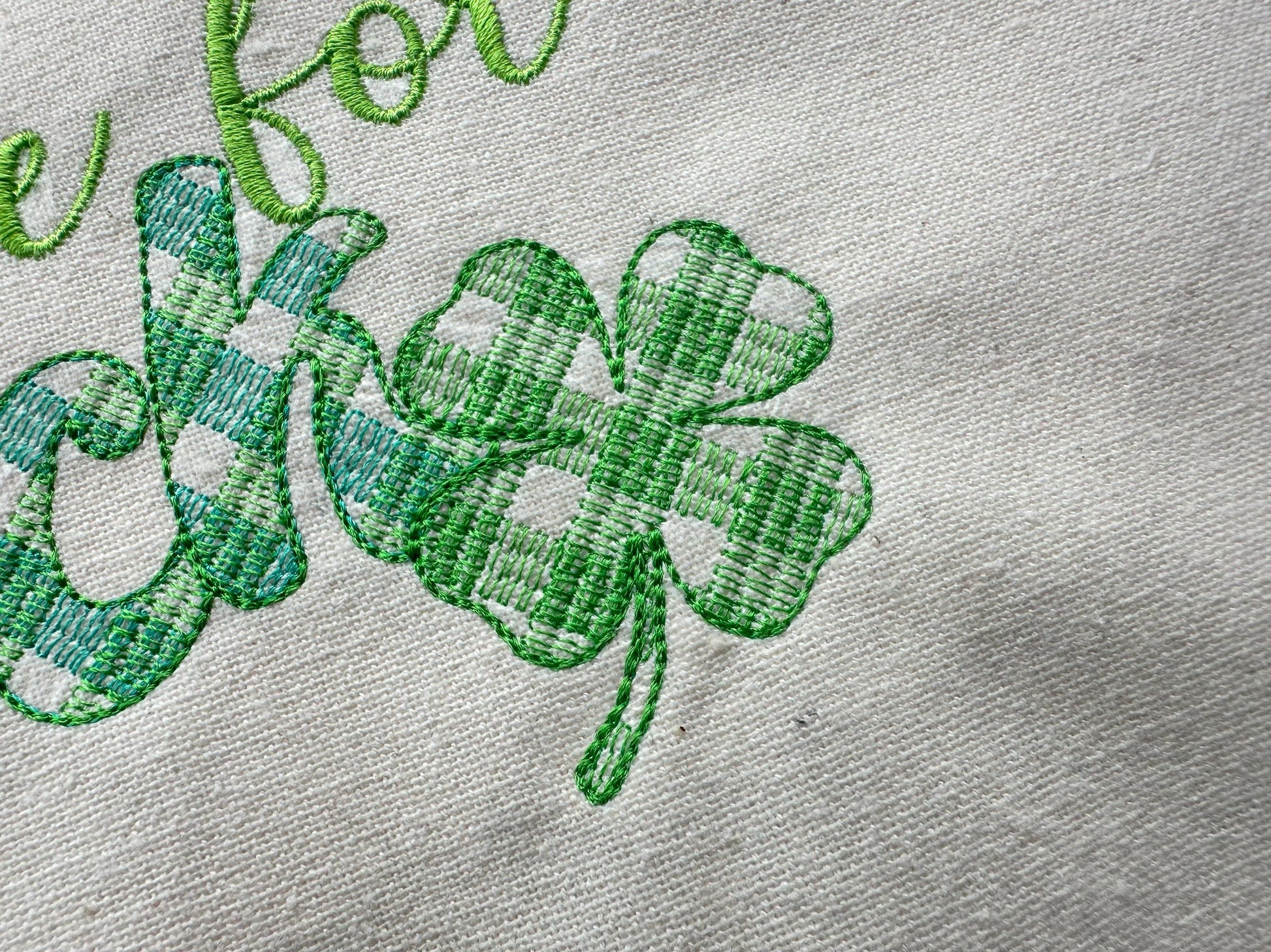 Kiss me for Luck St Patricks Day Saying – Checkered machine embroidery design by Artapli