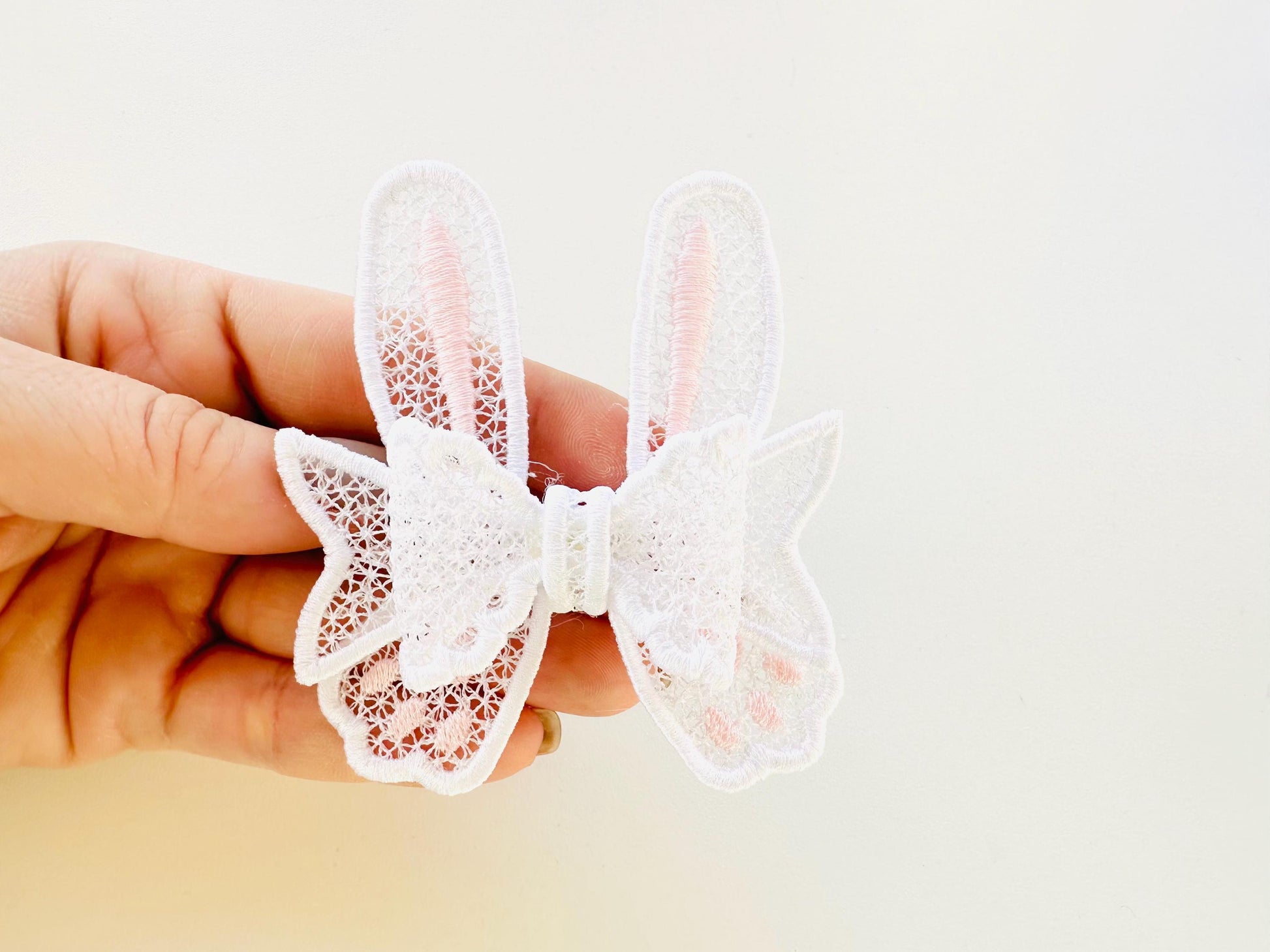 Cute Bunny Bow for little girls Hair Clip Ornament Decoration Accent FSL freestanding lace machine embroidery designs sizes for hoop 5x7