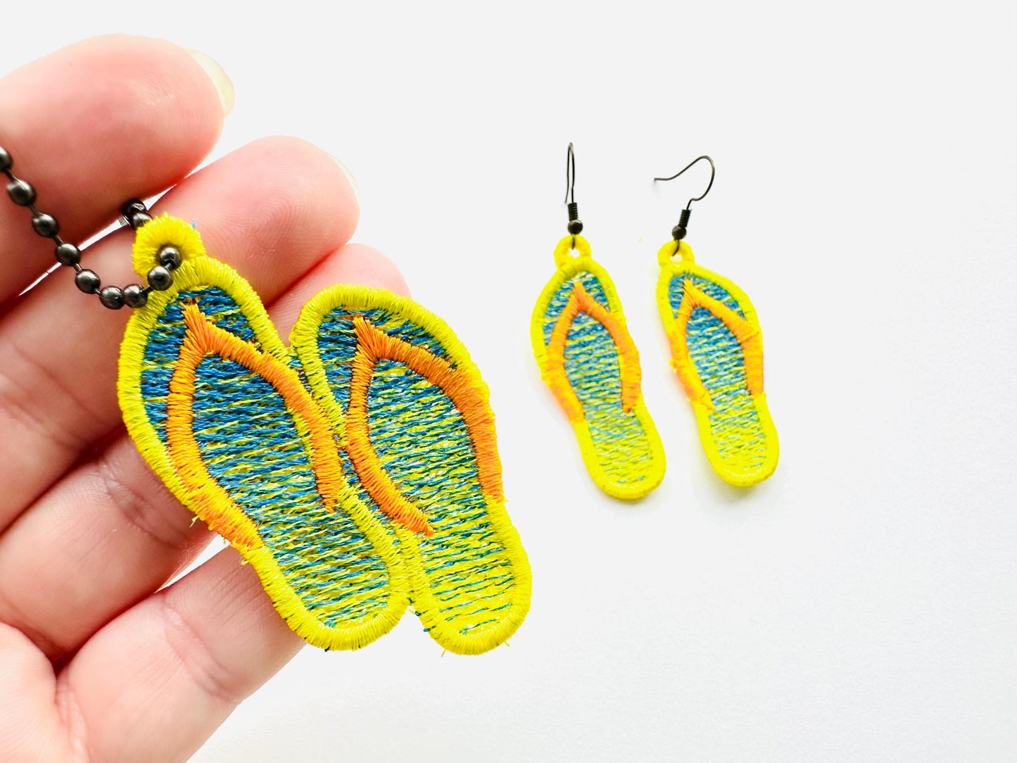 Gradient Ombre effect Flip Flops earrings charm FSL freestanding lace machine embroidery designs flip flop beach shoes girls summer design