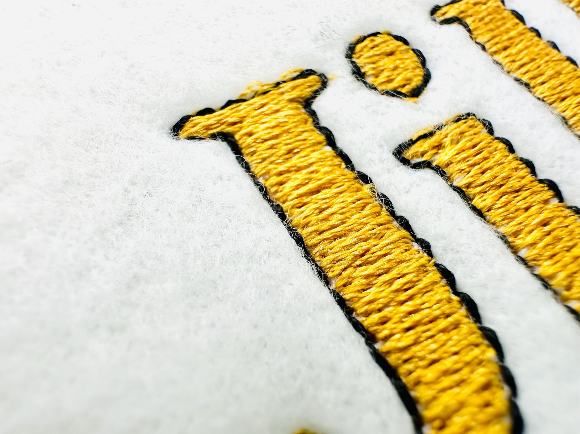 Elegant Font Jill fill stitch and thin outline Monogram letters Block Font machine embroidery designs alphabet small sizes 1 up to 3.3 inch