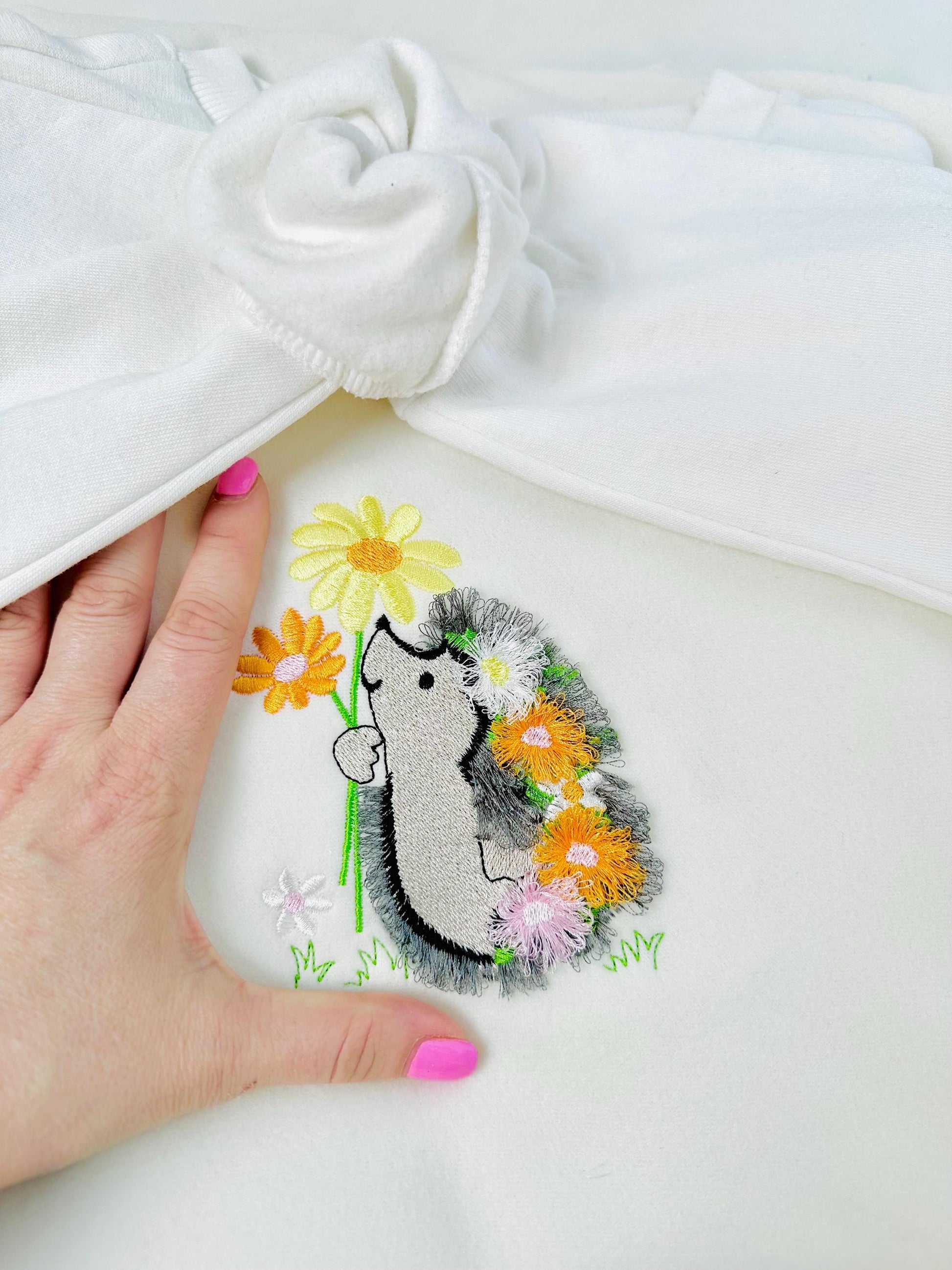 Cute Fringed Fluffy Hedgehog With Flower Stem Floral Fringe Machine Embroidery Designs Kids Girls T-shirt Fuzzy Design