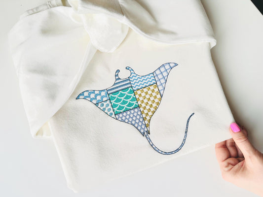 Patchwork Ray patterned sea life ocean animal Skate fish outline machine embroidery designs sizes 4 up to 8 inches boys beach t-shirt design