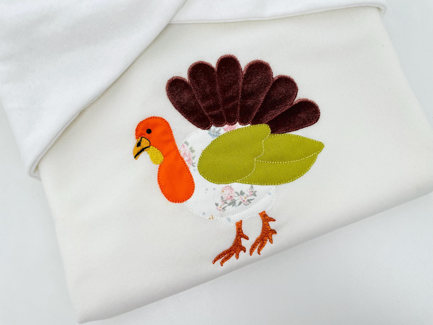 Turkey Lola raggedy edge Applique Fall Thanksgiving Turkey machine embroidery designs sizes 4 up to 8 inch sweet home farm kitchen design