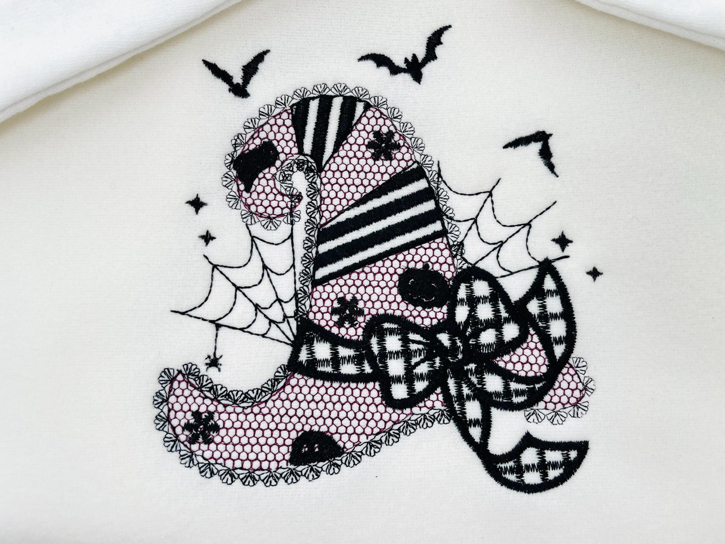 Halloween Witch Hat with lace effect machine embroidery designs many sizes 4 up to 8 inch awesome bow spiderweb bat patterned design