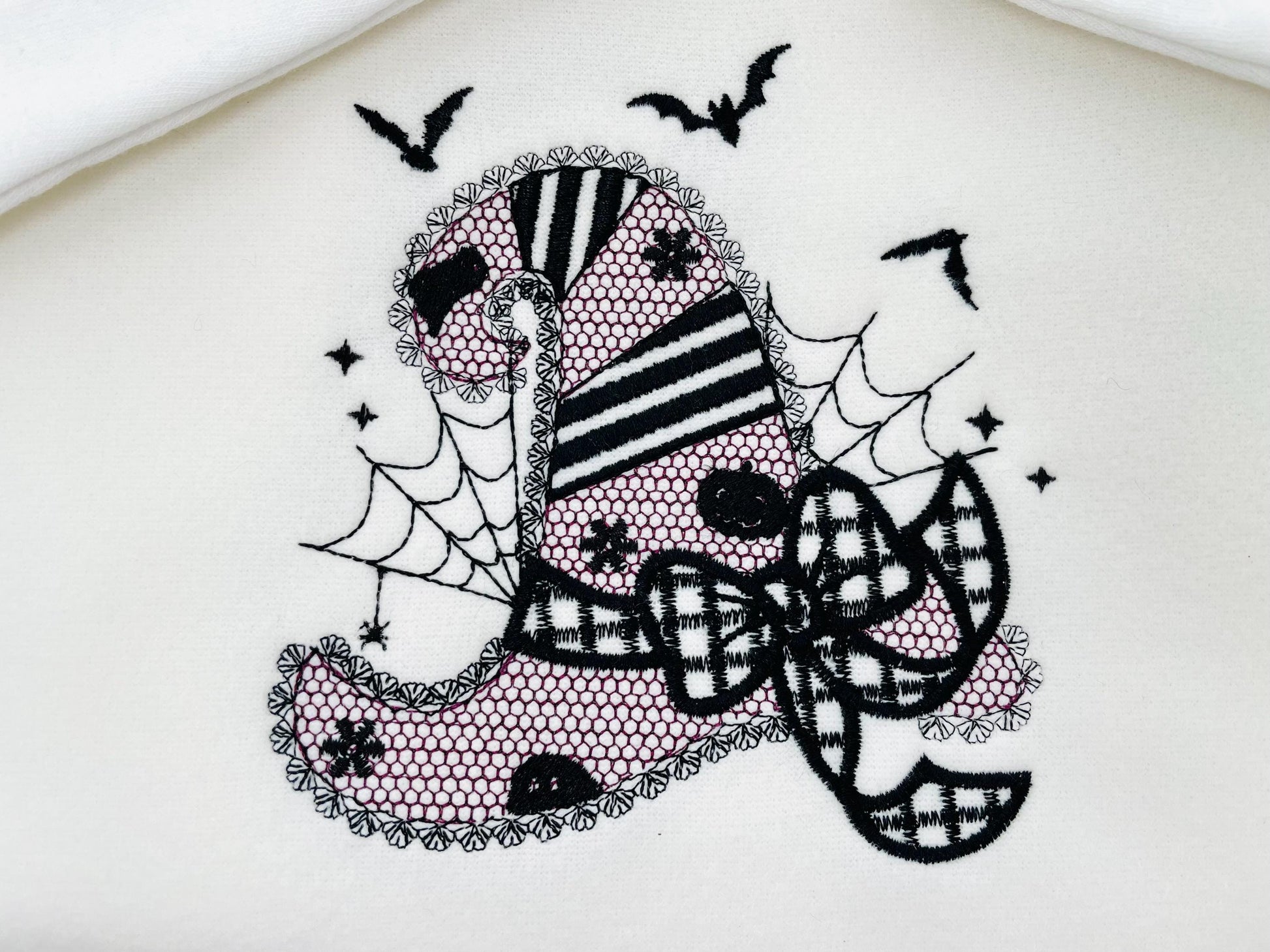 Halloween Witch Hat with lace effect machine embroidery designs many sizes 4 up to 8 inch awesome bow spiderweb bat patterned design