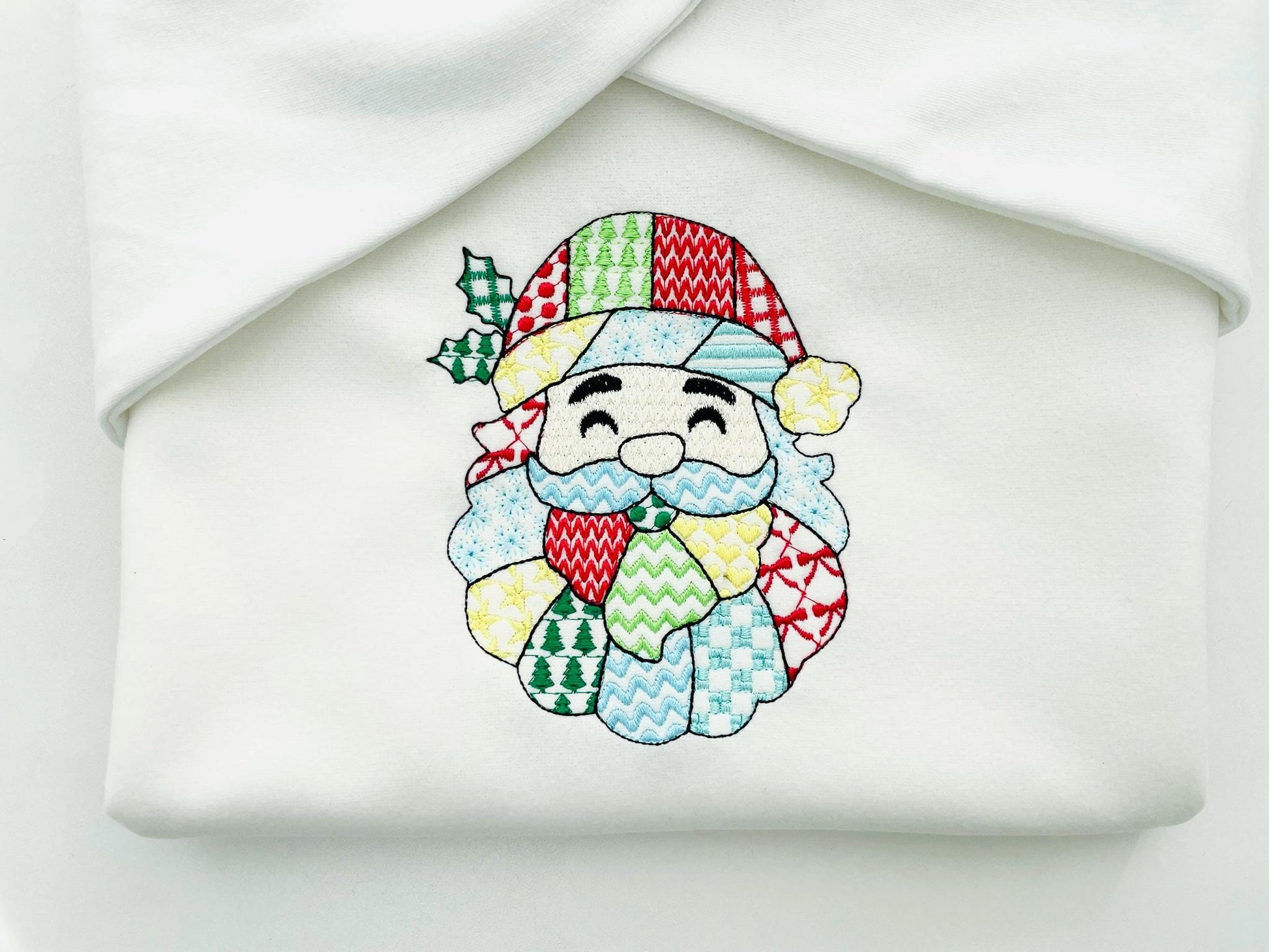 Patchwork Santa Christmas patterned Santa outline machine embroidery designs many sizes 4 up to 8 inch awesome folk Christmas farm design