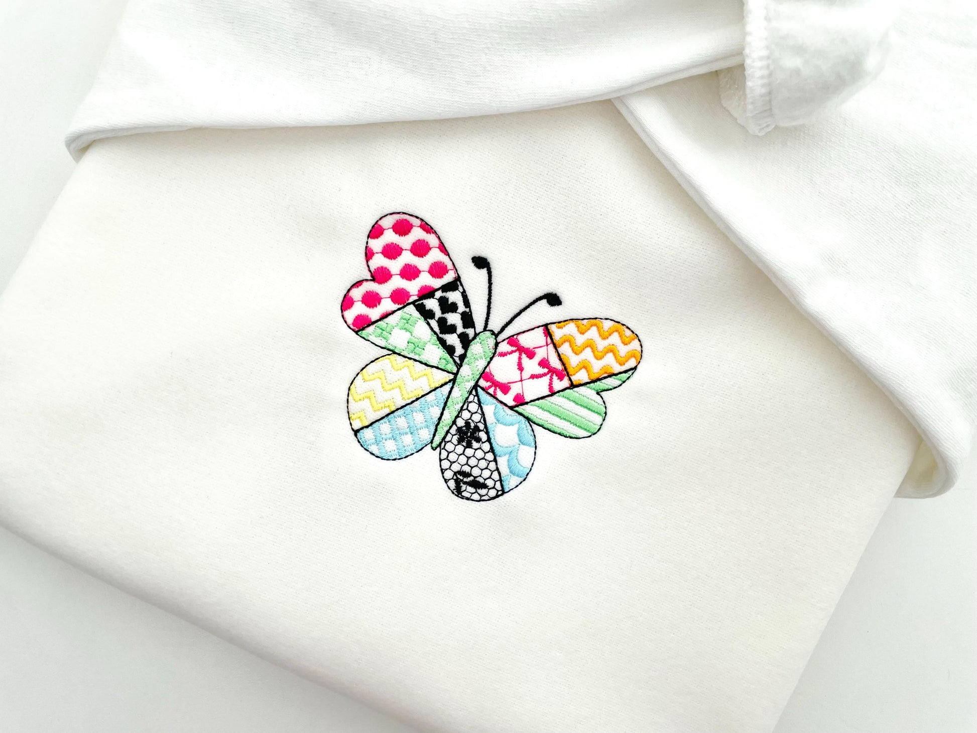 Patchwork Butterfly awesome patterned Butterfly outline delicate summer baby girls machine embroidery designs many sizes 4 up to 8 inch