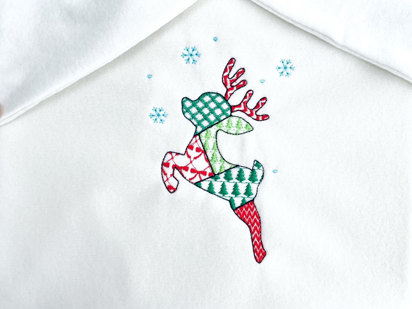 Patchwork Deer Tinsel Christmas theme cute Reindeer patterned silhouette outline kids baby machine embroidery designs sizes 4 up to 8 inches