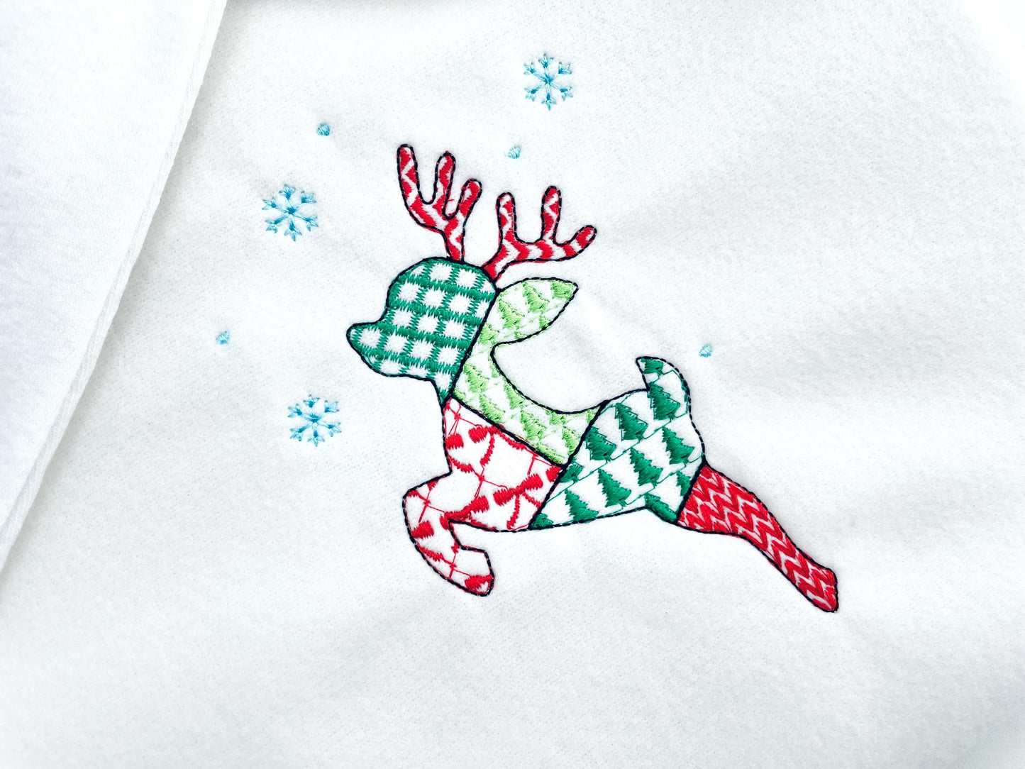 Patchwork Deer Tinsel Christmas theme cute Reindeer patterned silhouette outline kids baby machine embroidery designs sizes 4 up to 8 inches