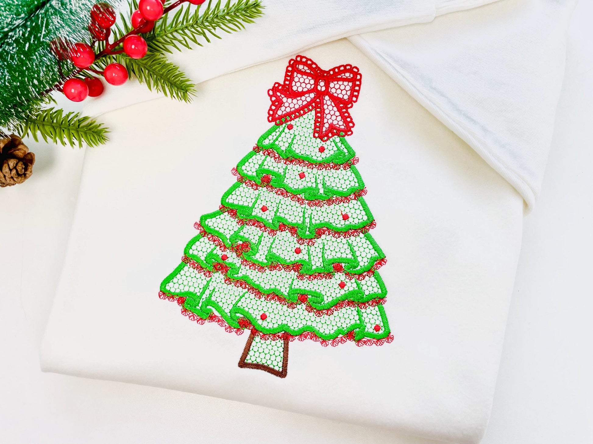 Festive Christmas Tree with Bow awesome Lace Effect and Ruffle machine embroidery designs for hoop 5x7 6x10 8x8 sweet home decoration