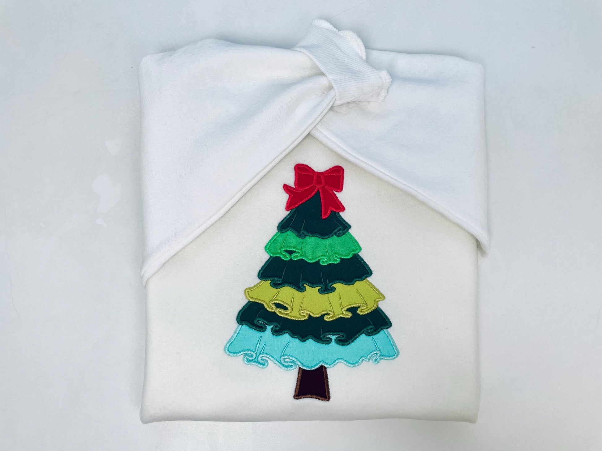 Big Classic Ruffle Christmas Tree with Bow Applique machine embroidery designs sizes 6 up to 9 inch awesome Holiday Pine Tree quick design