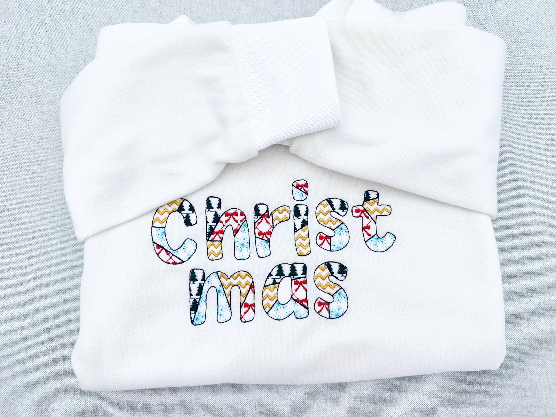 Christmas theme Patterned Font Patchwork alphabet Monogram rounded letters machine embroidery designs