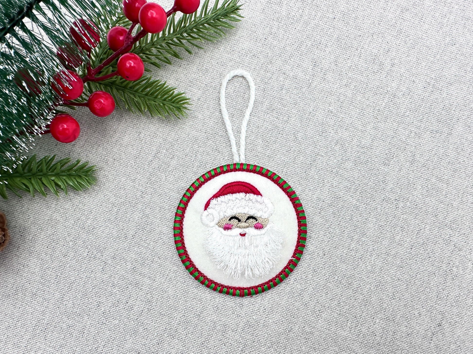 Candy satin edge with Green Red thread Fringed Santa Claus Circle Christmas ornaments decoration design