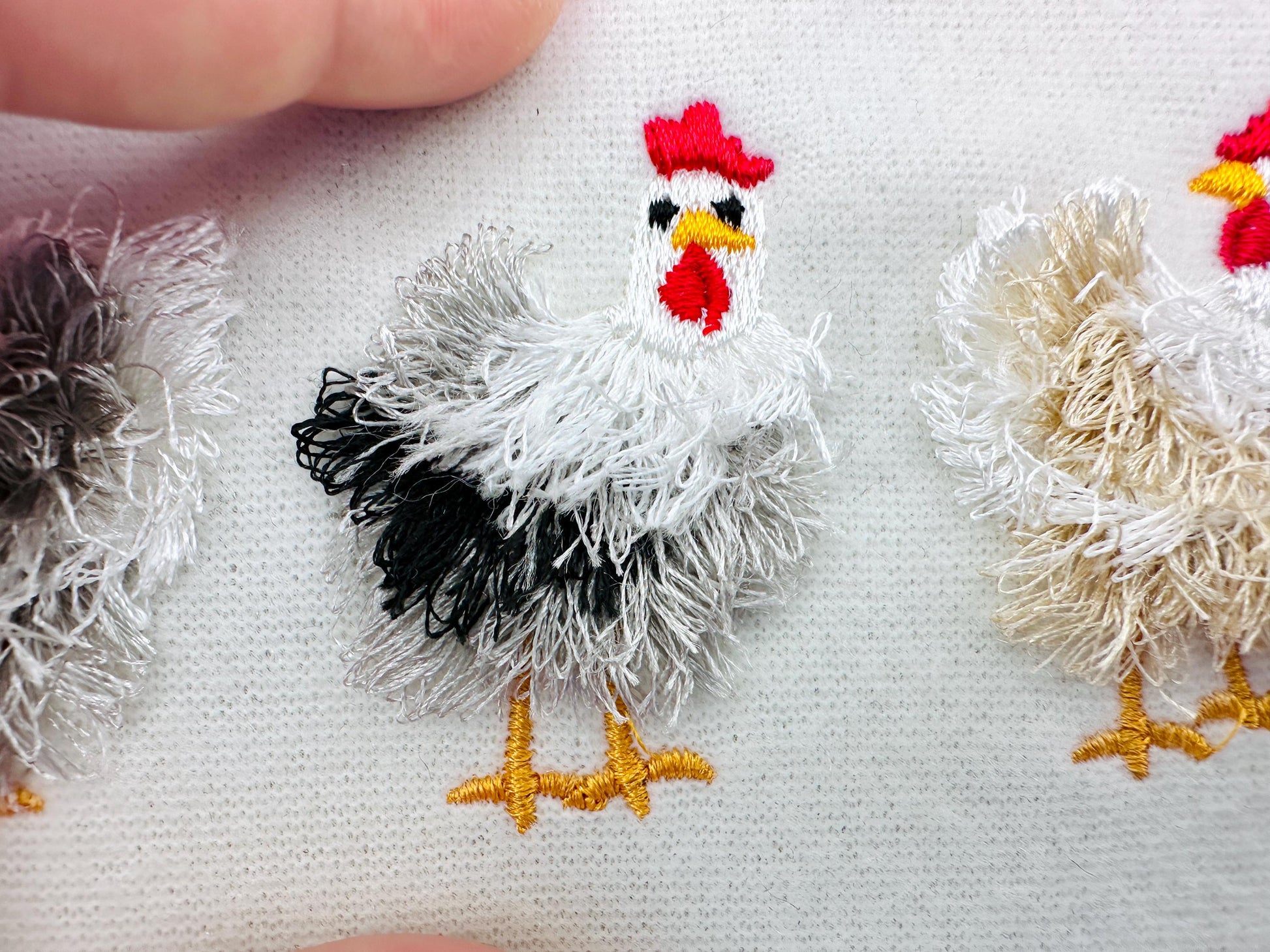 Mini Chicken Fringed Fluffy Chenille Farm Bird Machine Embroidery Design