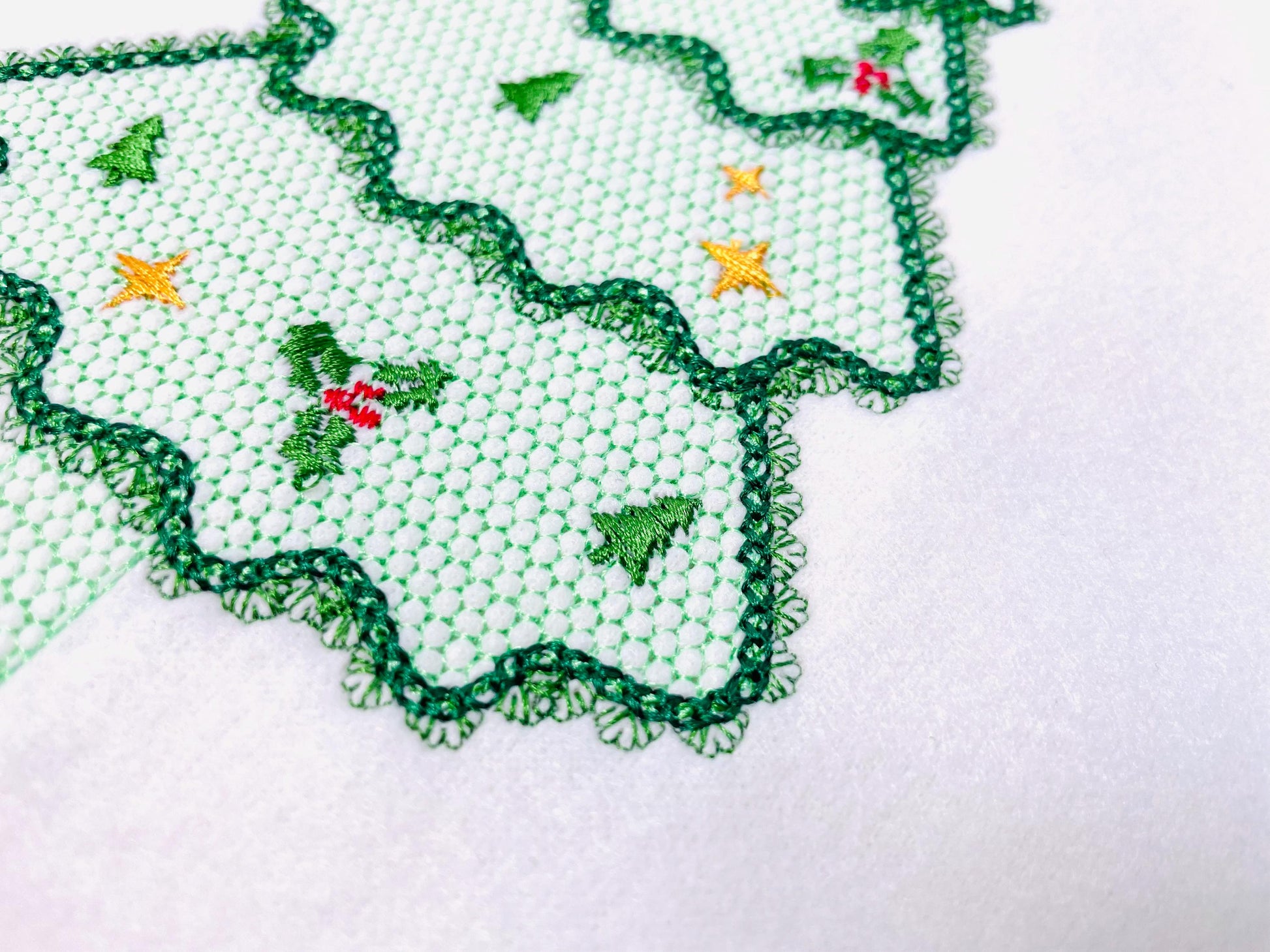 Floral Christmas Tree lace effect and awesome lace edge machine embroidery designs for hoop 5x7 6x10 8x8 sweet home decoration