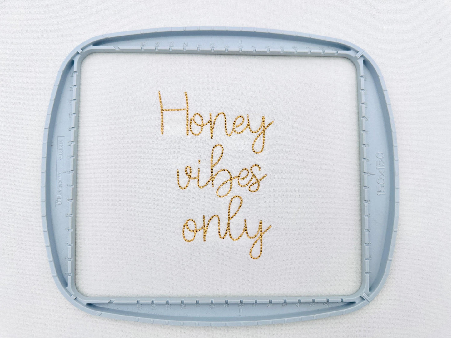 Handwritten script Font Honey Bean – Bean Stitch embroidery pattern by Artapli