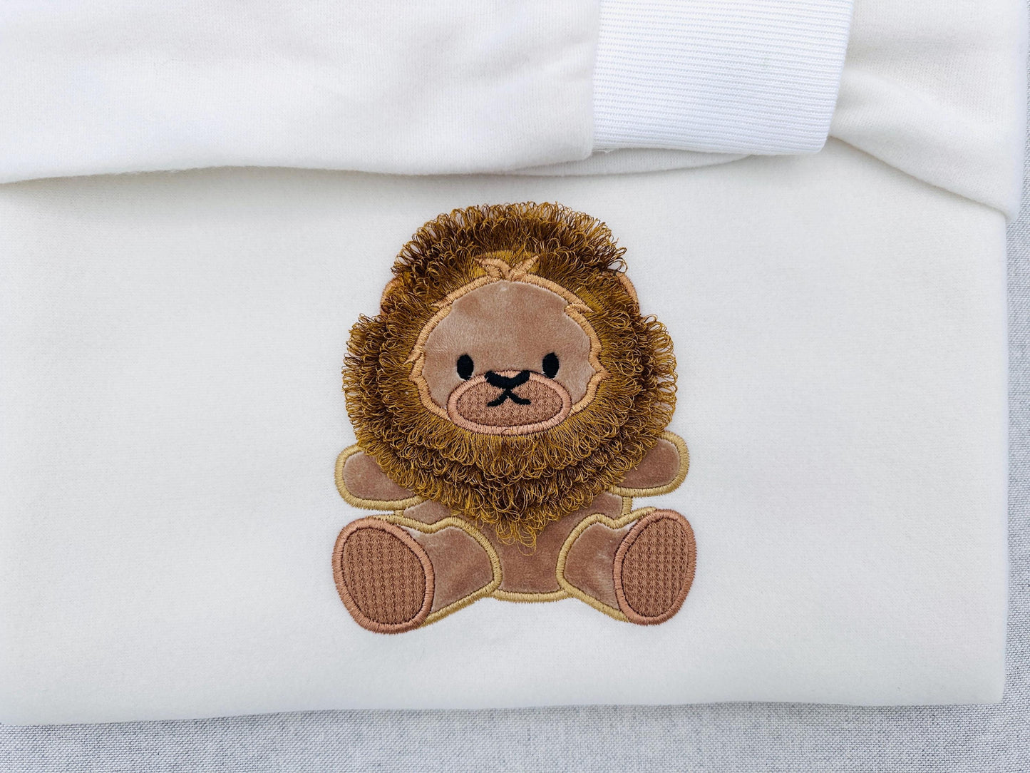 Fringed Fluffy Lion Applique
